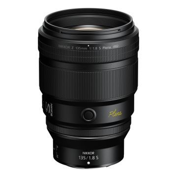 Nikon NIKKOR 135mm F1.8S Plena