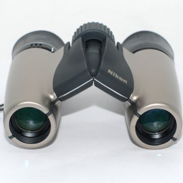 Used Nikon 5X15 D CF Titanium Binoculars, Good Condition