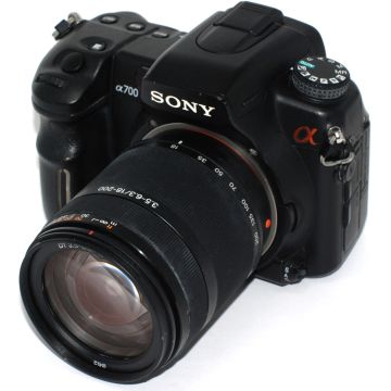 Used Sony A700 DSLR with 18-200 f3.5-6.3, Good Condition