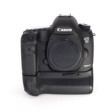 Used Canon 5D Mark III with Grip, Excellent Condition
