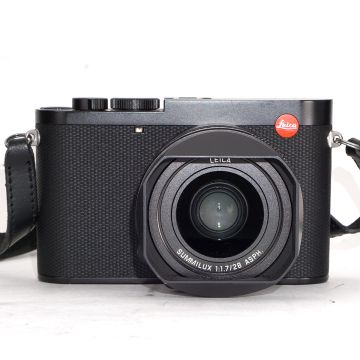Used Leica Q3 with 28 F1.7, Excellent Condition
