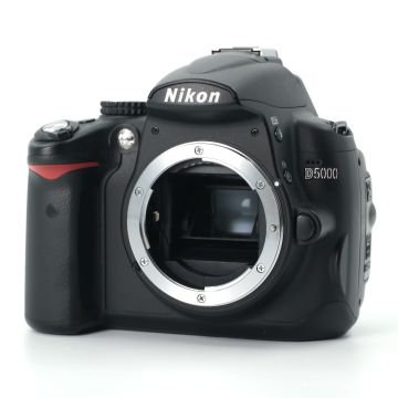 Used Nikon D5000 DSLR Body, 12 MG; Good Condition