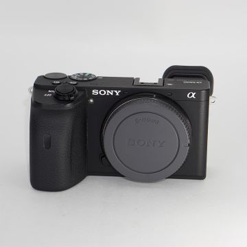 Used Sony A6600 DSLT Mirrorless Body, 24 Megapixel, Like New Condition