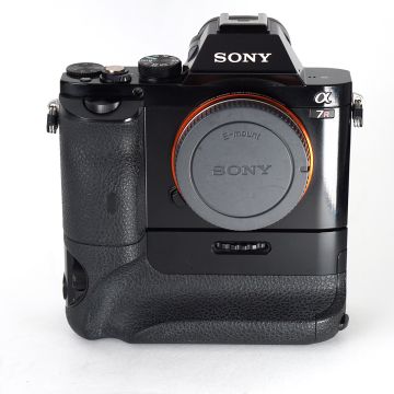 Used Sony A7R with Grip, Good Condition