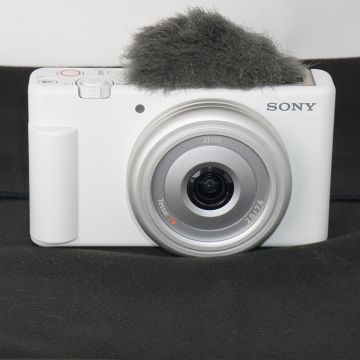 Used Sony ZV-1F, White, Excellent Condition