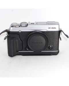 Used Fuji X-E2, Silver, Like New Condition