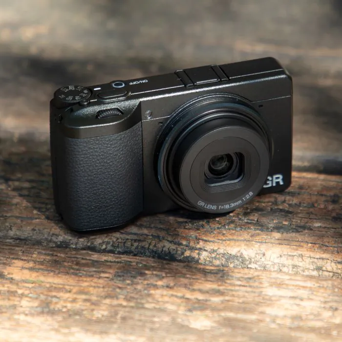 RICOH GR IV