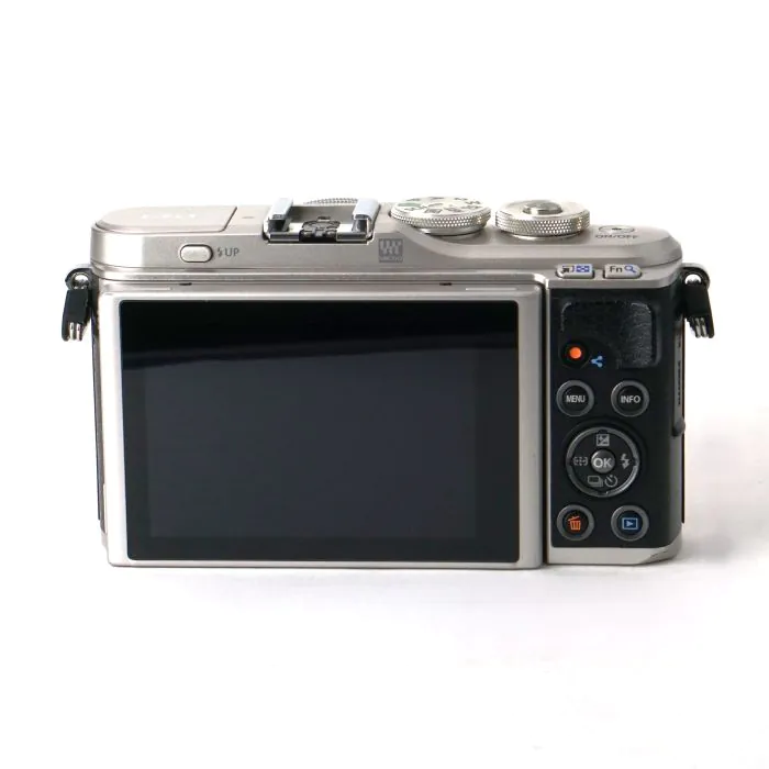 UOLY PEN E-PL9 w/ 14-42 EZ G