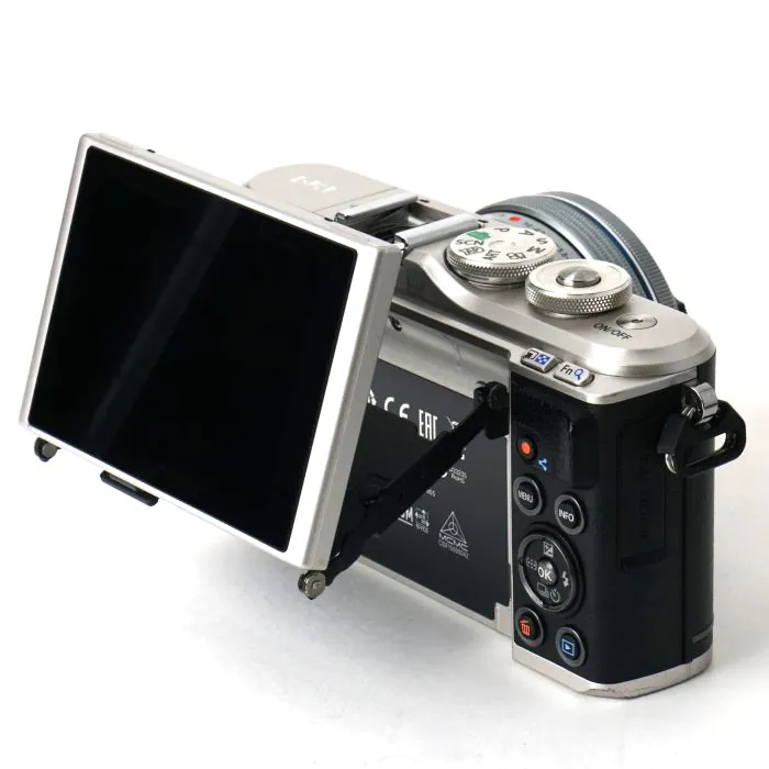 UOLY PEN E-PL9 w/ 14-42 EZ G